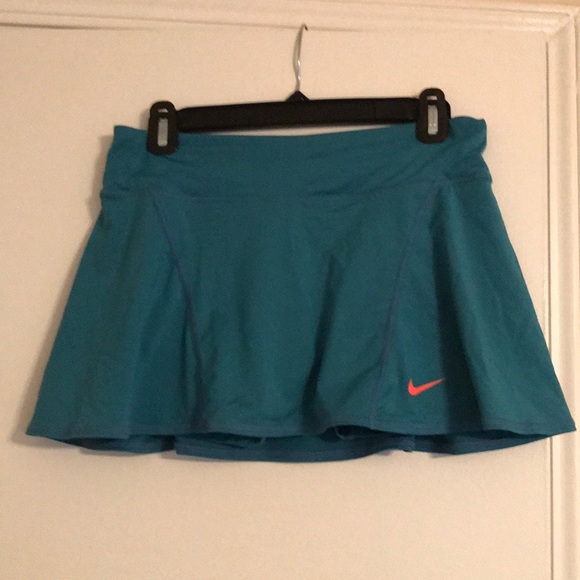 Nike Dresses & Skirts - Nike tennis skort